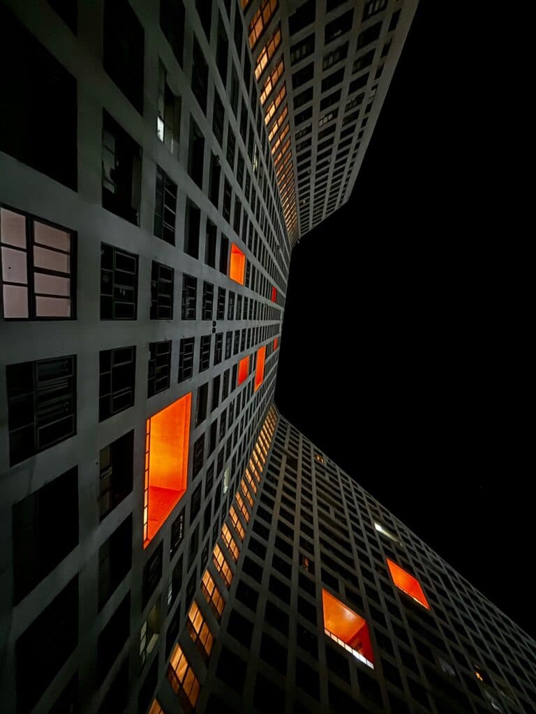 IoT Monitoring Solutions for HVAC Efficiency: Enhancing Performance and Achieving Energy Savings